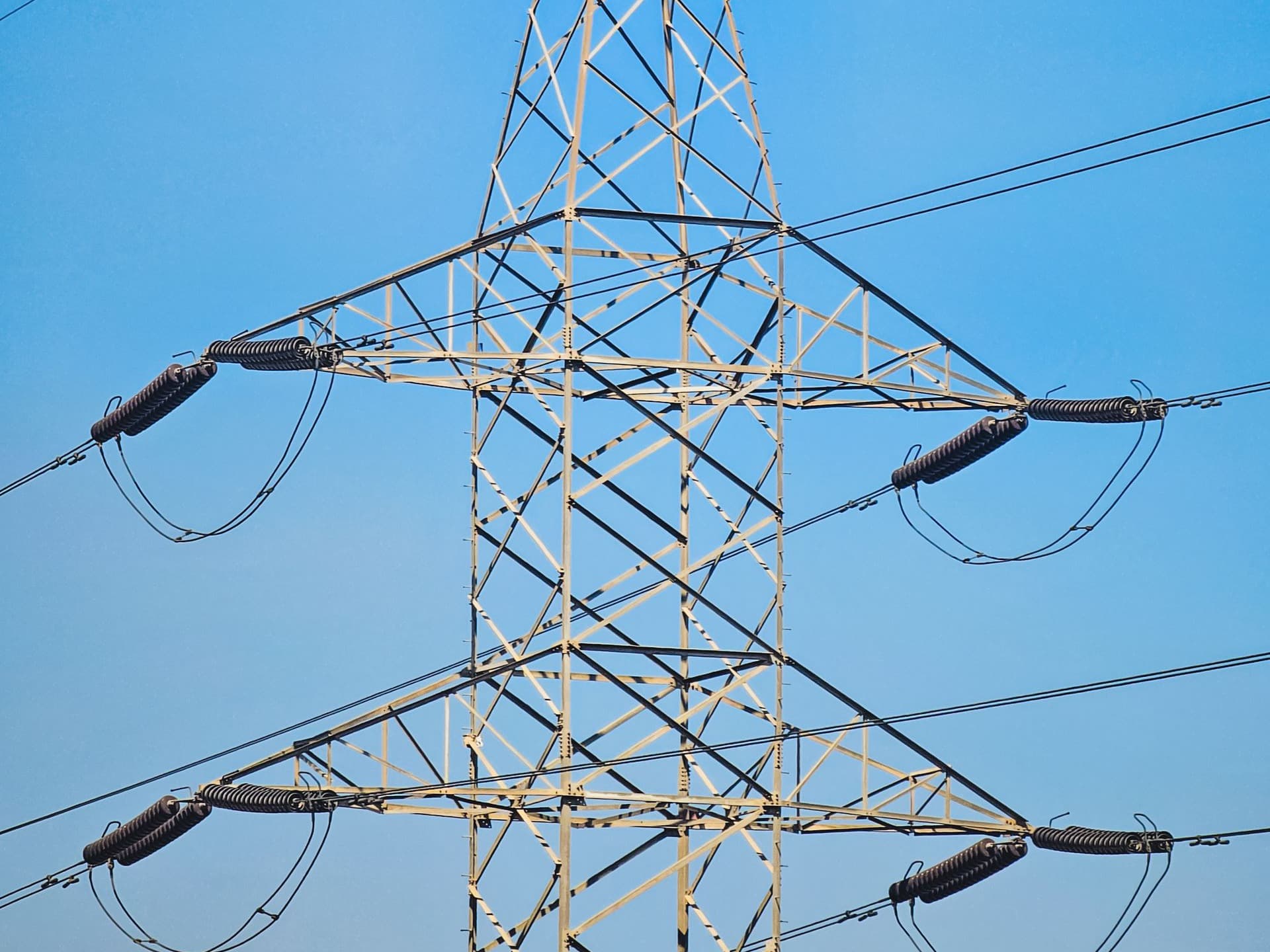 Imagem de capa de Linha de Transmissão 220 kV Uíge – Maquela do Zombo